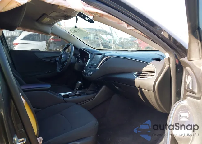 1G1ZD5ST3JF192053: 42775426