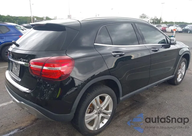 WDCTG4GB1LU027075: 42775581