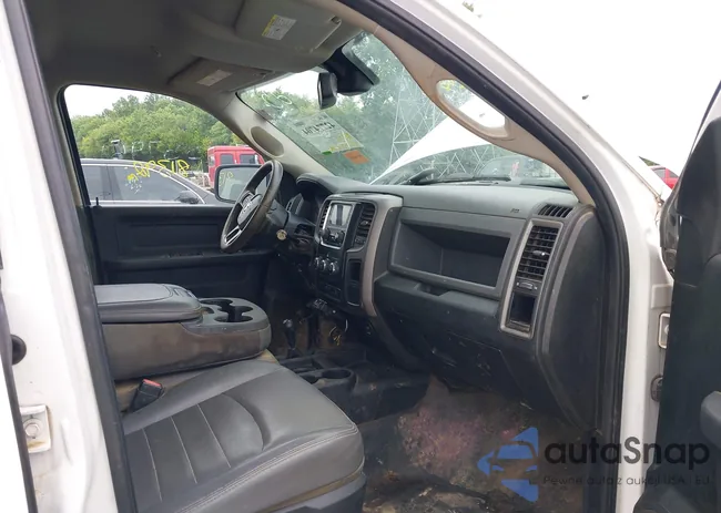 3C6UR5HJ0JG357961: 42774704