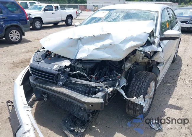 3VWDX7AJ1DM215013: 42774806