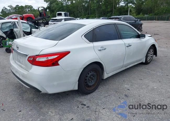 1N4AL3AP0GN332435: 42776035