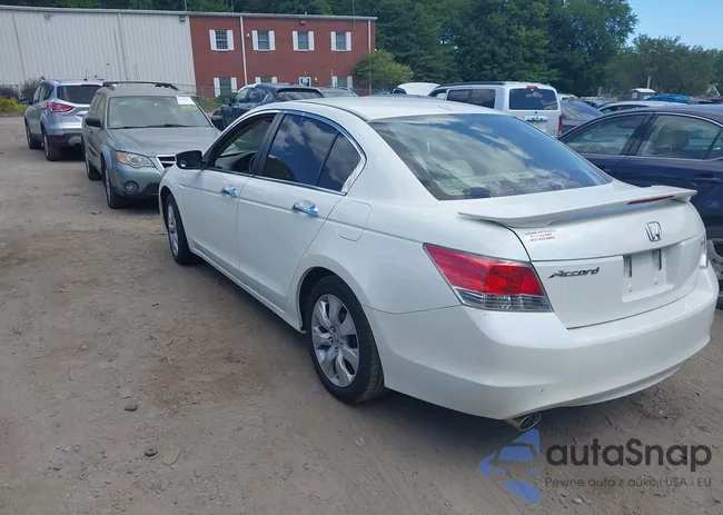 1HGCP36819A045626: 42776192