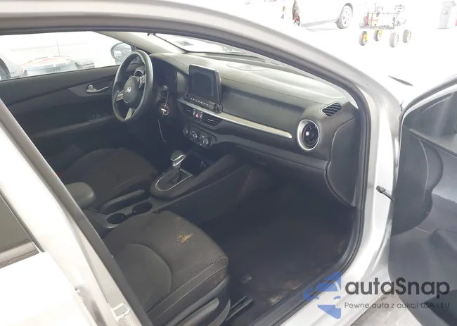 3KPF24AD1LE212365: 42776205