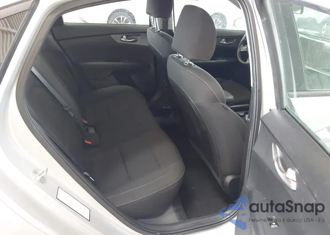 3KPF24AD1LE212365: 42776205