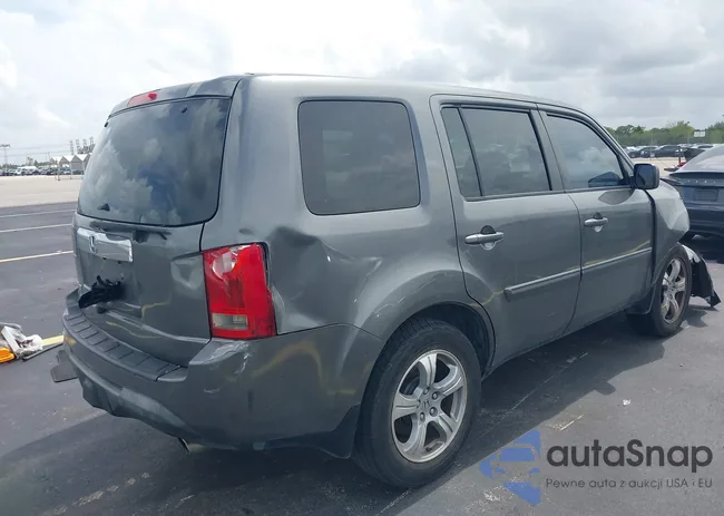 5FNYF3H48CB034221: 42776257