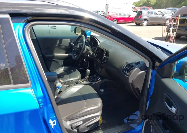 3C4NJDCB7KT666379: 42776531