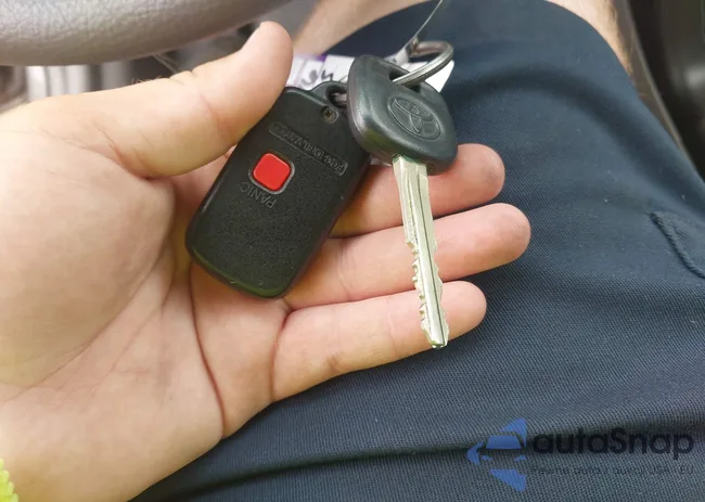 4T1BE32K45U566510: 42776570