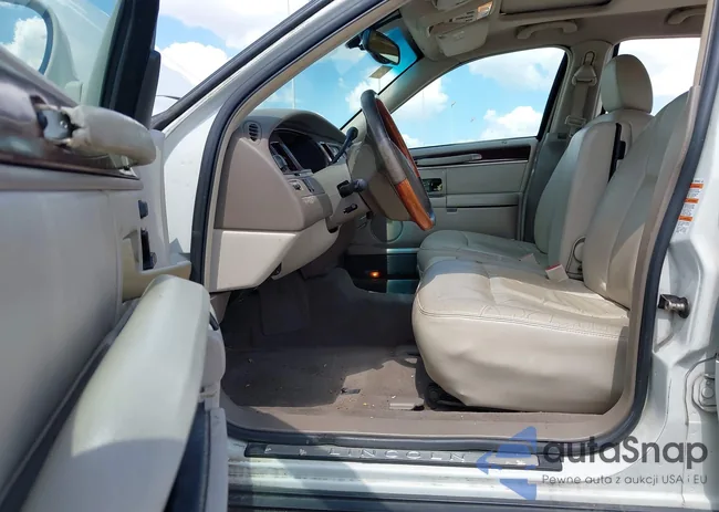 1LNHM83W34Y631091: 42776580