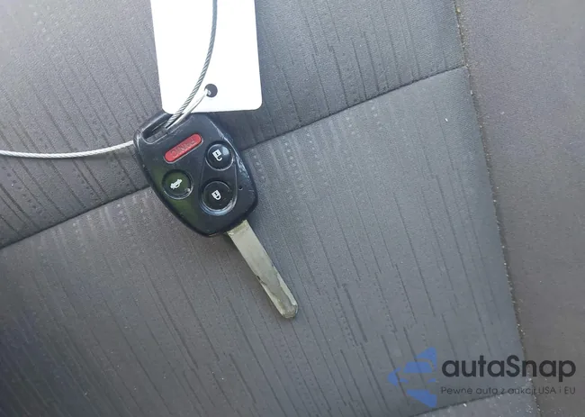 1HGCP2F42BA116216: 42775614