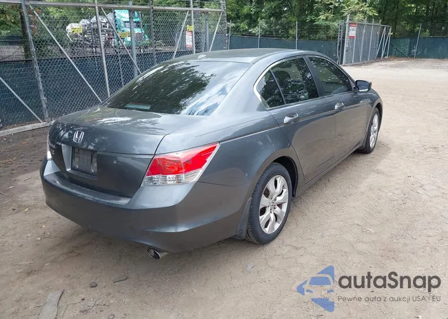 1HGCP2F89AA064276: 42775859