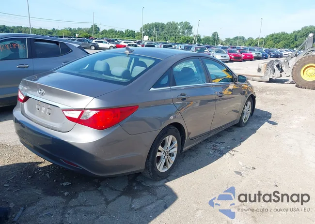 5NPEB4AC1BH047561: 42777046