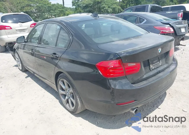 WBA3B1G58FNT07651: 42777084