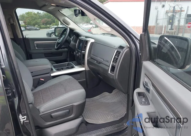 1C6RR7GT0JS243472: 42777177