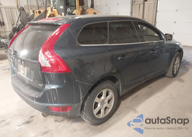 YV4940DZXB2187496: 42777253