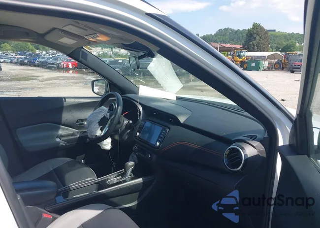 3N1CP5DV1PL503676: 42777321