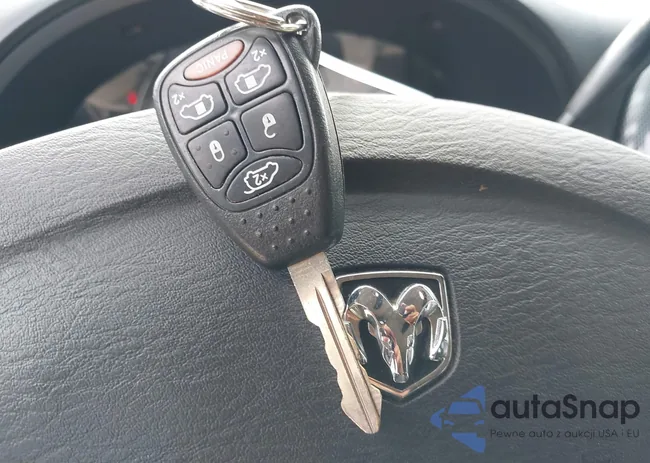 2D4GP44L17R332540: 42777356