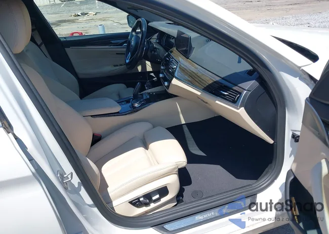 WBAJA5C58KWW14264: 42777436