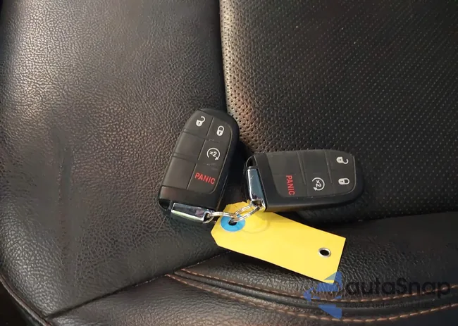 3C4NJDCB3MT525988: 42777539