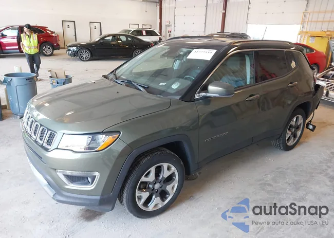 3C4NJDCB3MT525988: 42777539