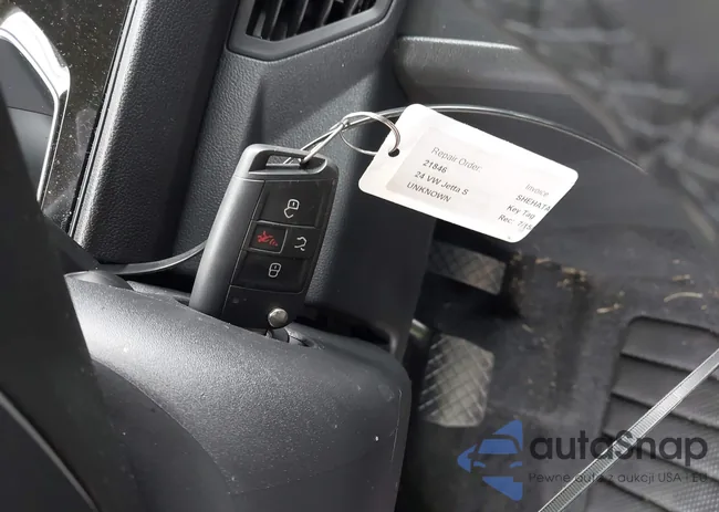 3VW5M7BU5RM064870: 42777587