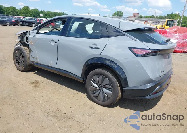 JN1CF0BB1RM738165: 42776759