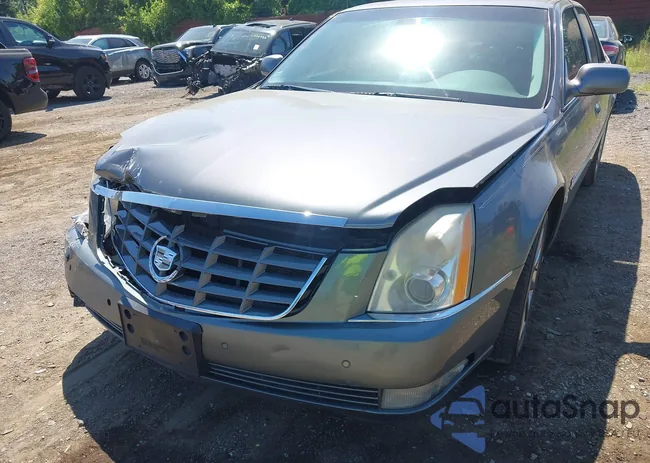 1G6KD57906U151195: 42776872