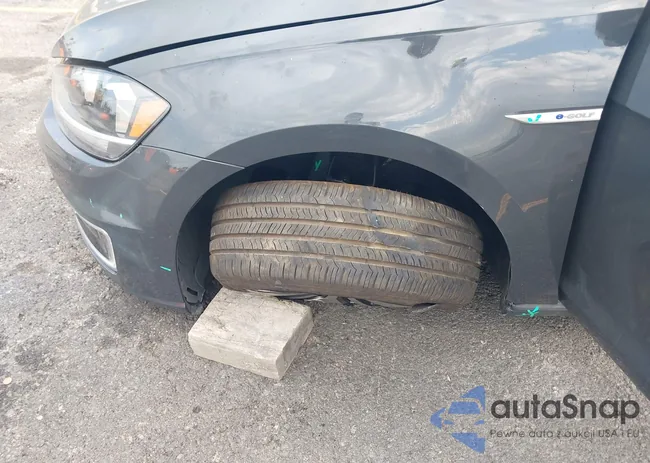 WVWKR7AU2HW950751: 42776933