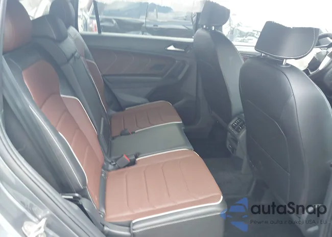 3VV4B7AX3RM021453: 42776992