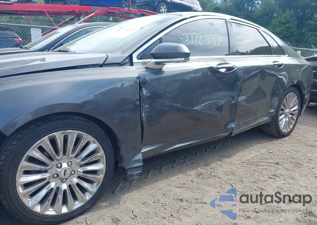 3LN6L2JK4FR616558: 42778227