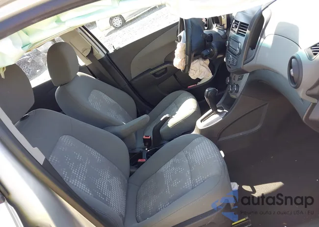 1G1JA5SH4C4174046: 42778332