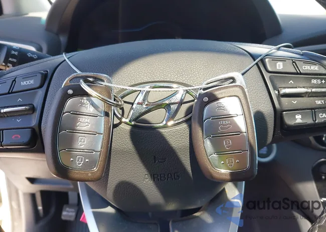 KMHC85LC3KU124523: 42778337