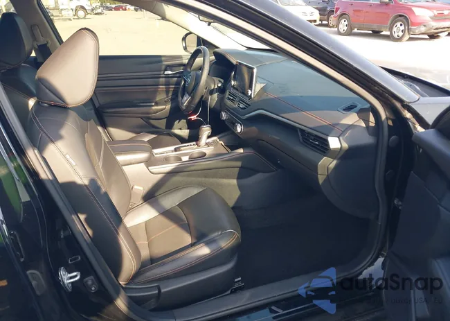 1N4BL4CW1KN321886: 42778409