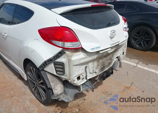 KMHTC6AE1GU302588: 42777776