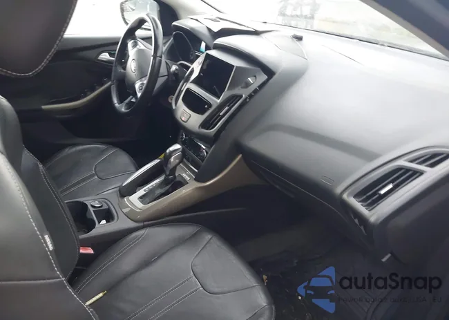 1FAHP3M2XCL101437: 42777808