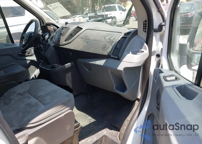 1FTYR2XM8FKA38005: 42779194