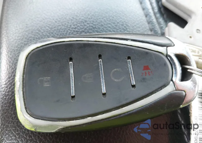 1G1ZE5ST8GF218300: 42779215