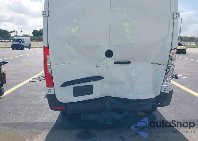 W1Y4NBHYXST199256: 42779258