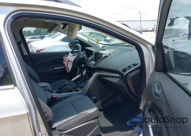 1FMCU0GXXEUE39142: 42779270