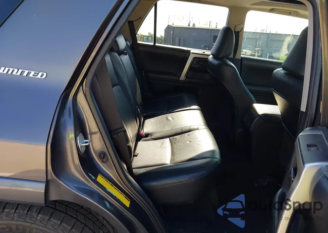 JTEBU5JR2C5098880: 42779317