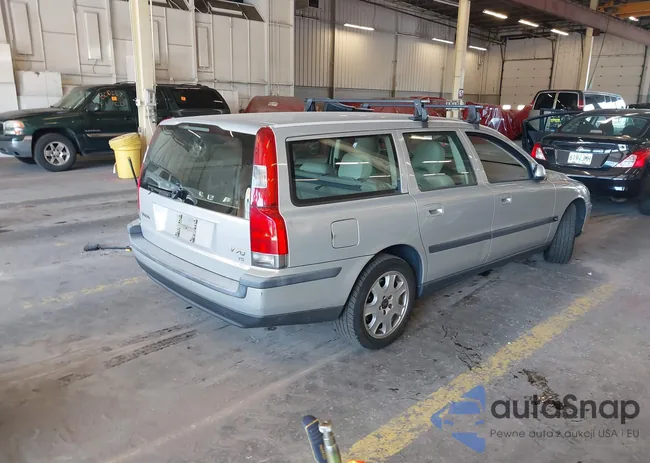 YV1SW53D021179196: 42779420