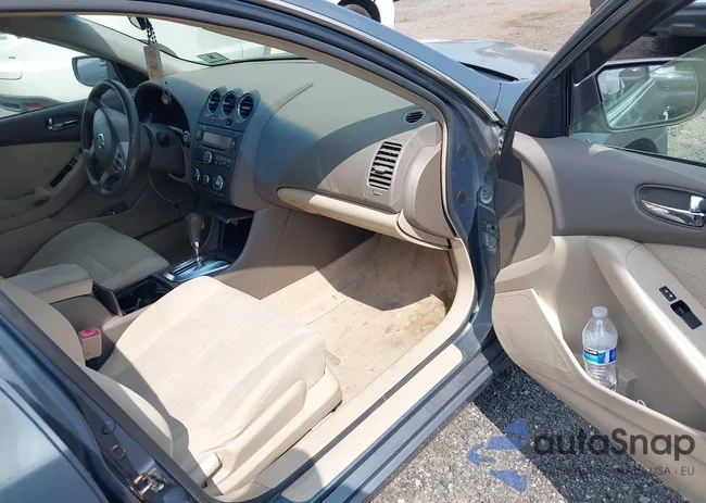 1N4CL2AP8AC146163: 42779581