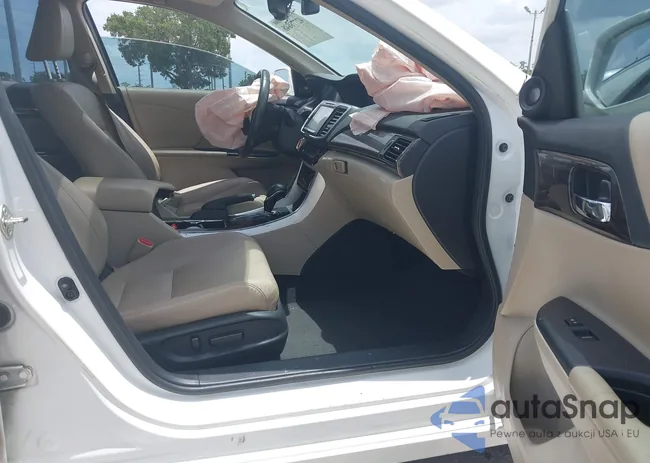 1HGCR3F92HA031185: 42778848