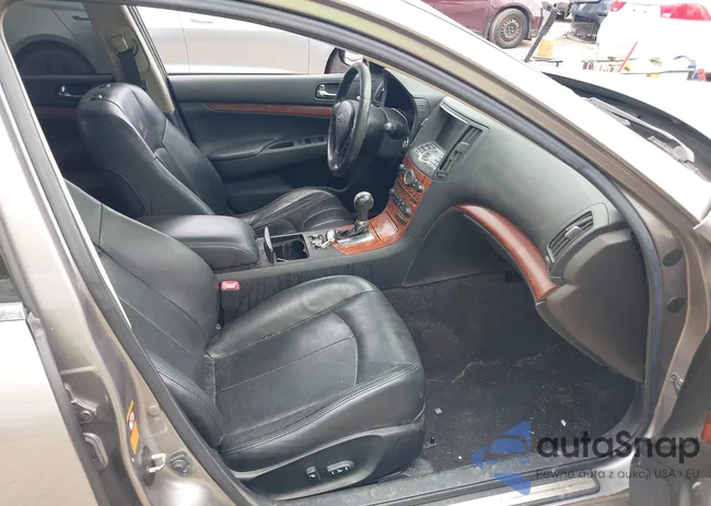 JNKCV61F69M353724: 42780320