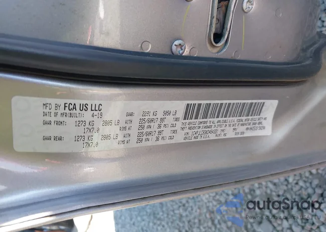 1C4PJLCB3KD454331: 42780589