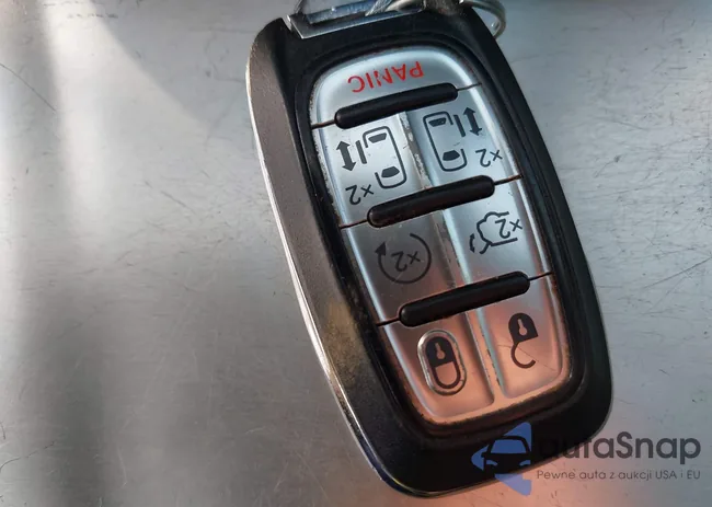 2C4RC1EG3HR708626: 42780594