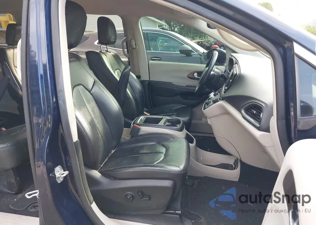 2C4RC1EG3HR708626: 42780594