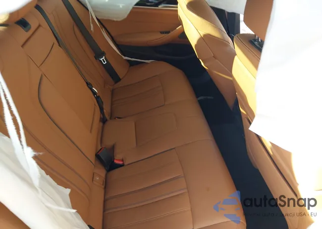 WBA13BK05MCF01006: 42779700