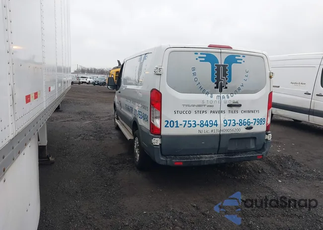 1FTNR1ZM7FKA88940: 42779738