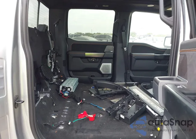 1FTFW1E84PFA28131: 42779745