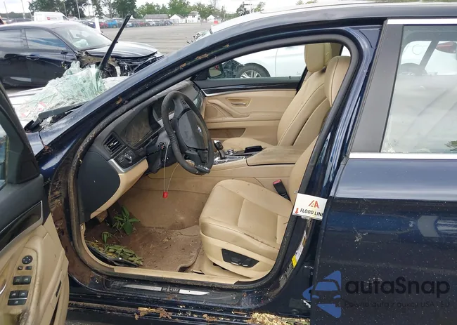 WBAXH5C54CDW06195: 42779758